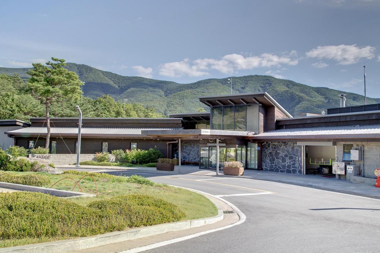 Tops10 Resort Donggang Cistar Yeongwol المظهر الخارجي الصورة